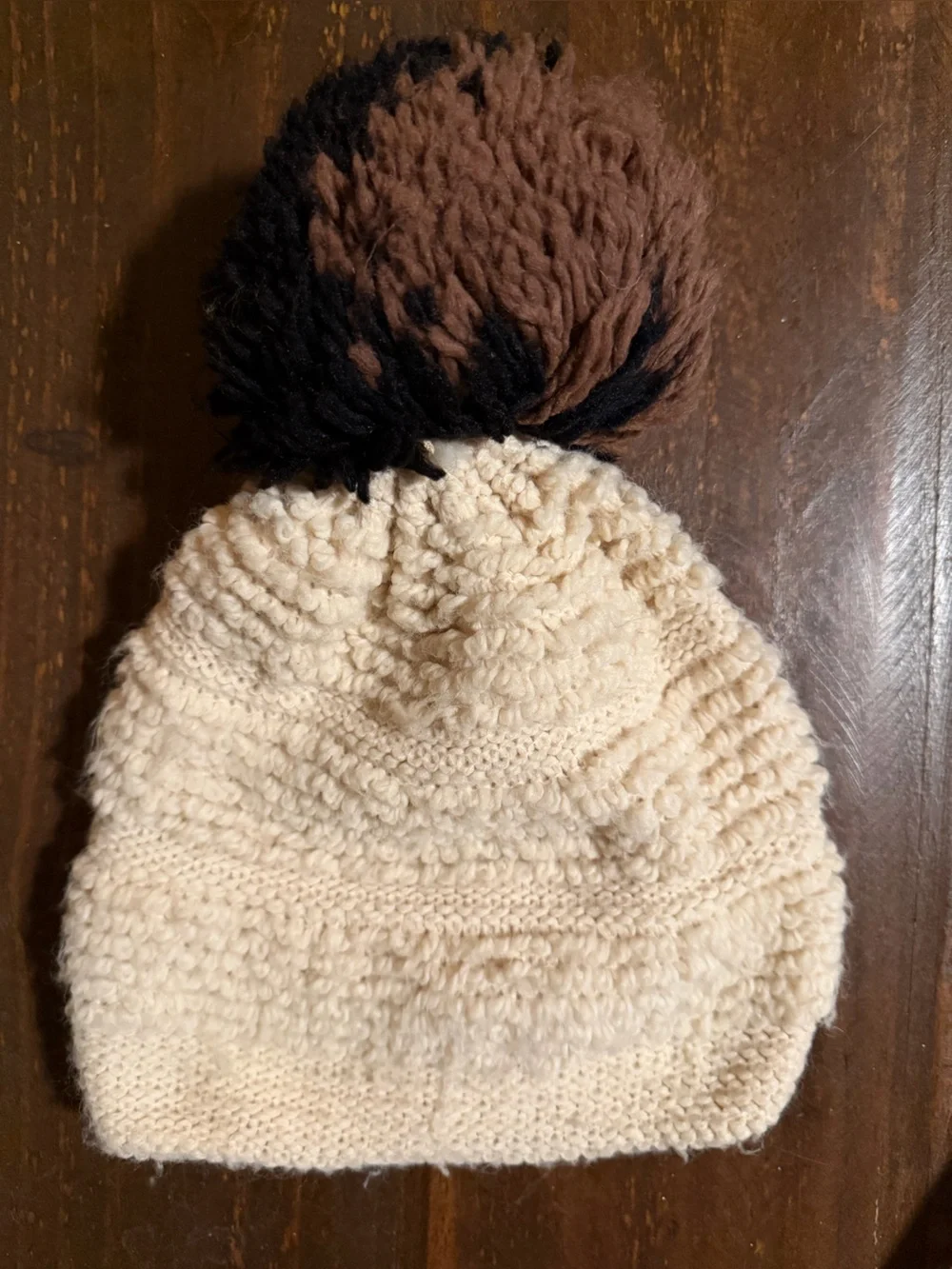VTG Textured Cream Knit Pom Beanie with Earthy Two-Tone Pom